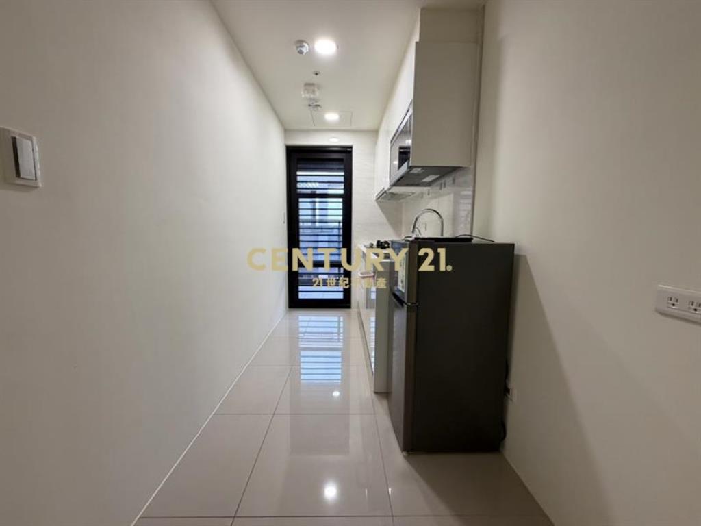 富宇世界花園中高樓層兩房平車