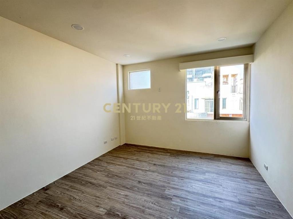 東海大學@ 複層別墅四房平車