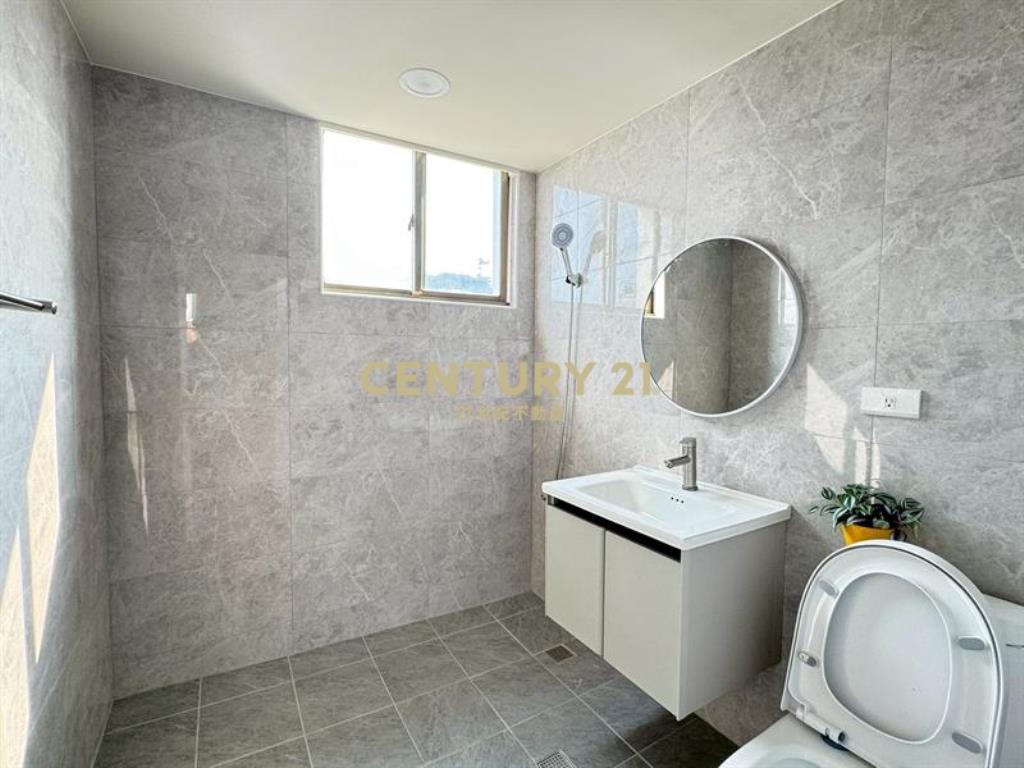 東海大學@ 複層別墅四房平車