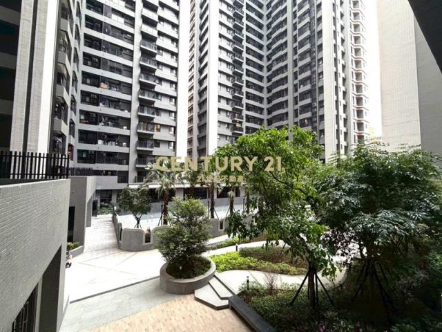 富宇世界花園二樓露臺戶