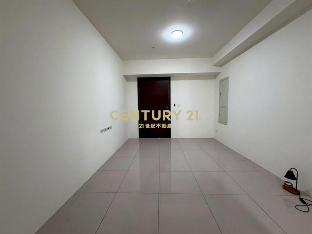 富宇世界花園二樓露臺戶