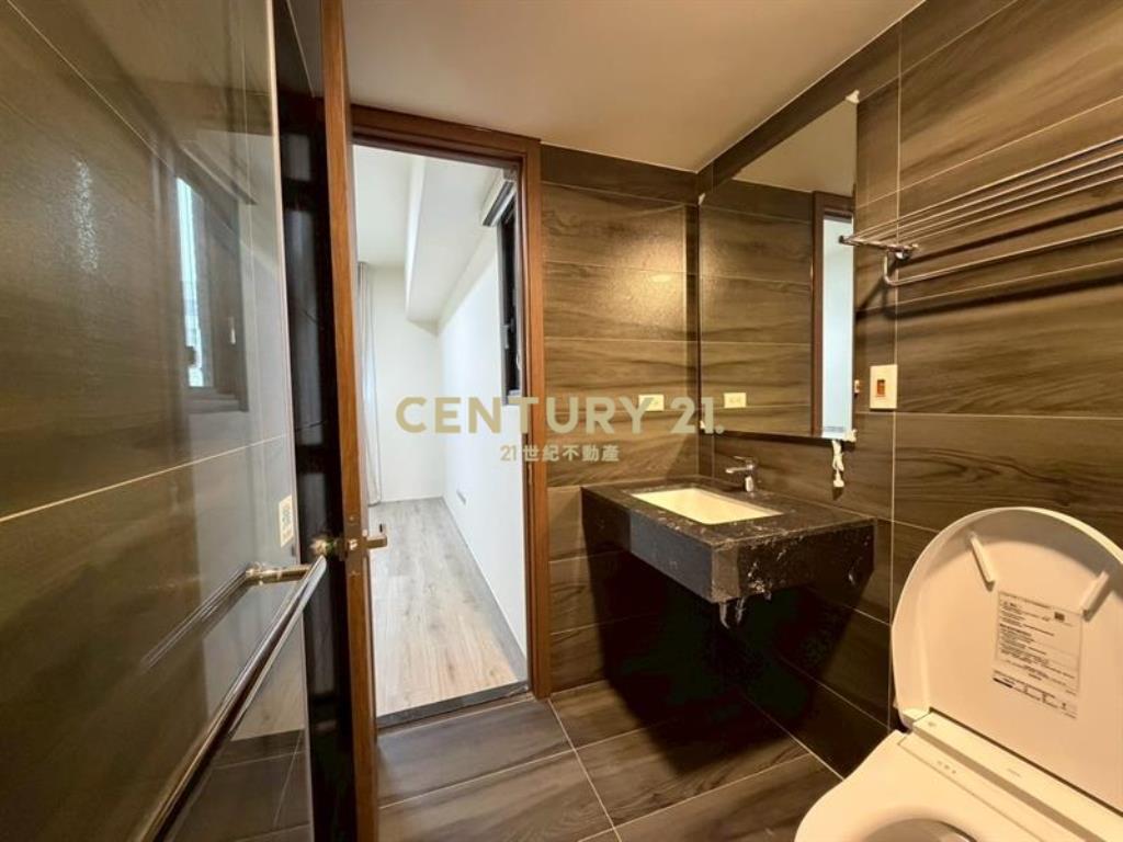 富宇上和苑三房平車