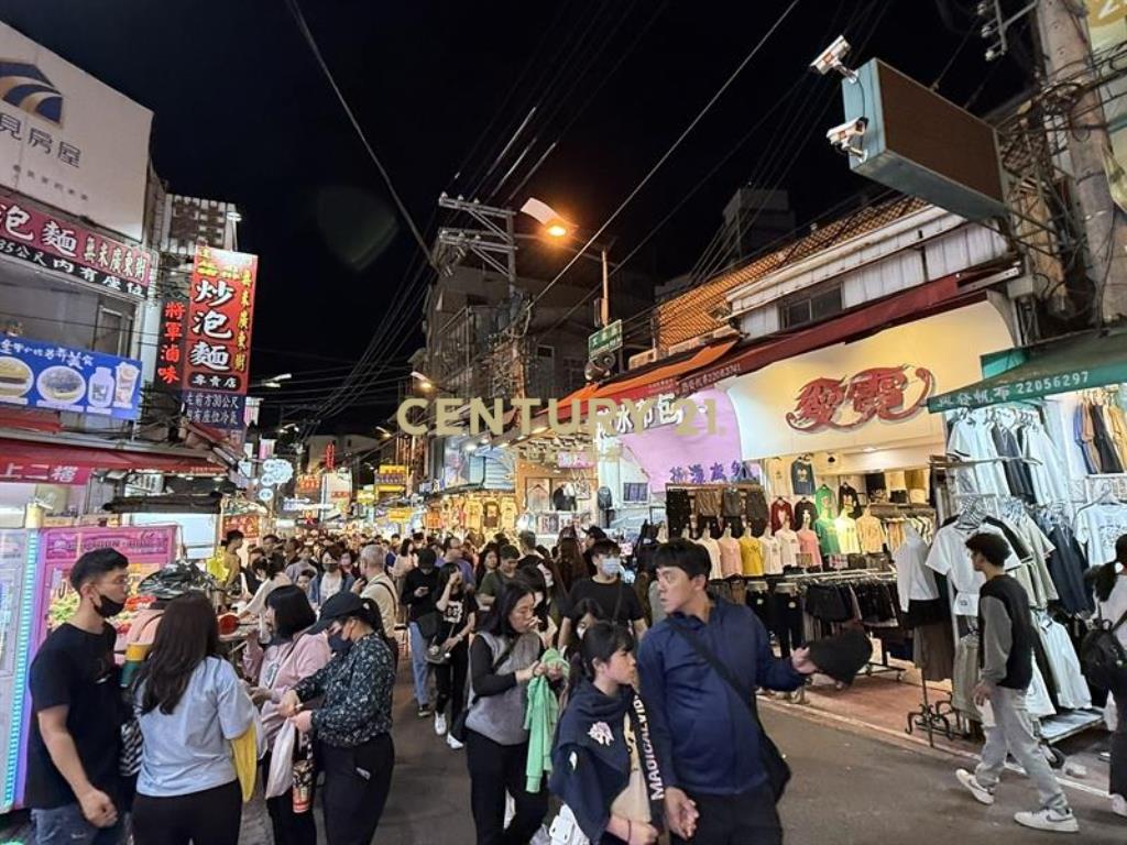 逢甲校門口.文華路億級透店