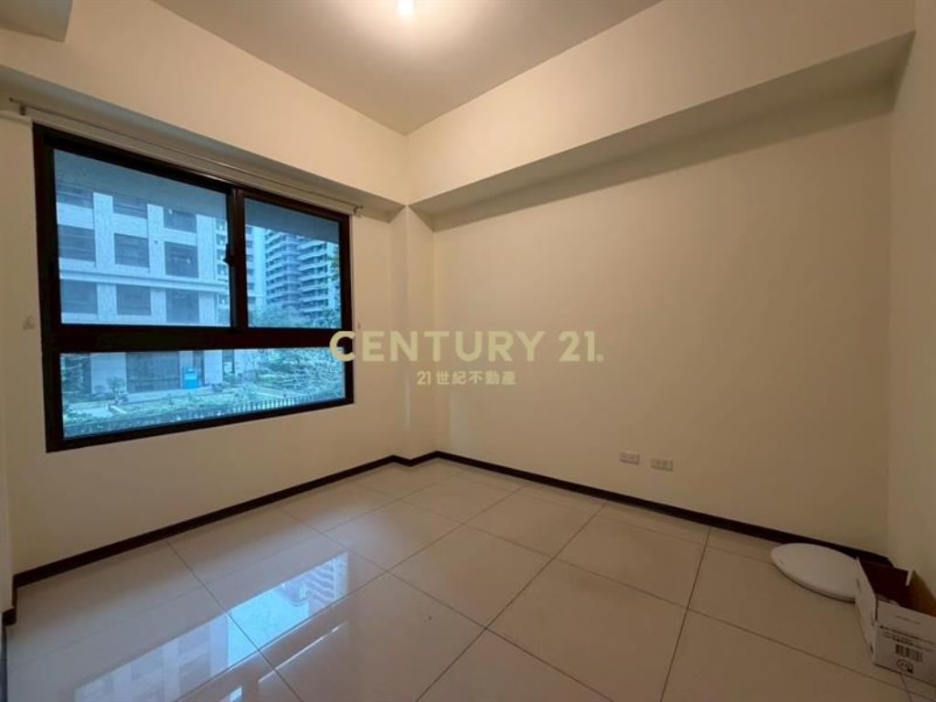 微笑城市三房B1平車