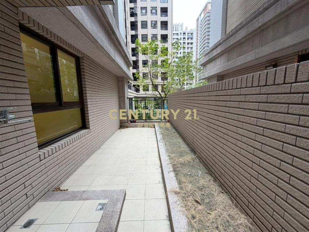 微笑城市三房B1平車