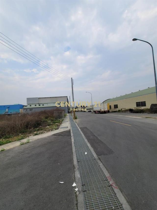 草屯成功路旁乙種工業用地