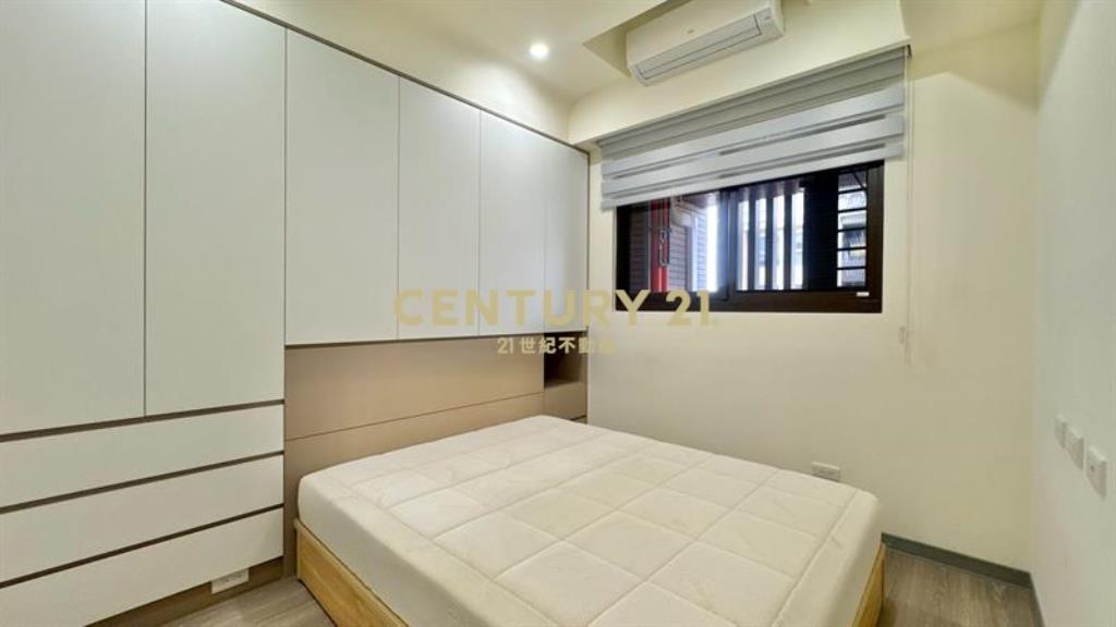 秀泰旁@台中新站2房平車