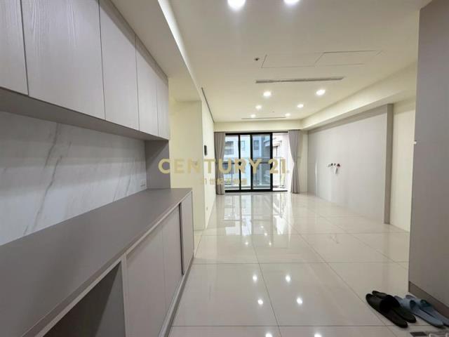 總太拾光次頂樓兩房平車