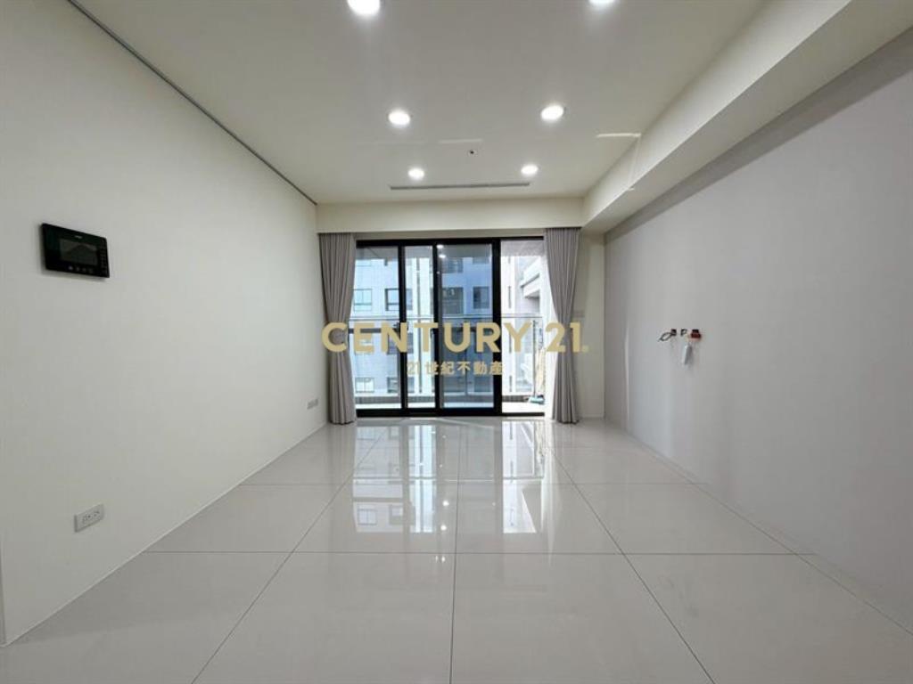 總太拾光次頂樓兩房平車