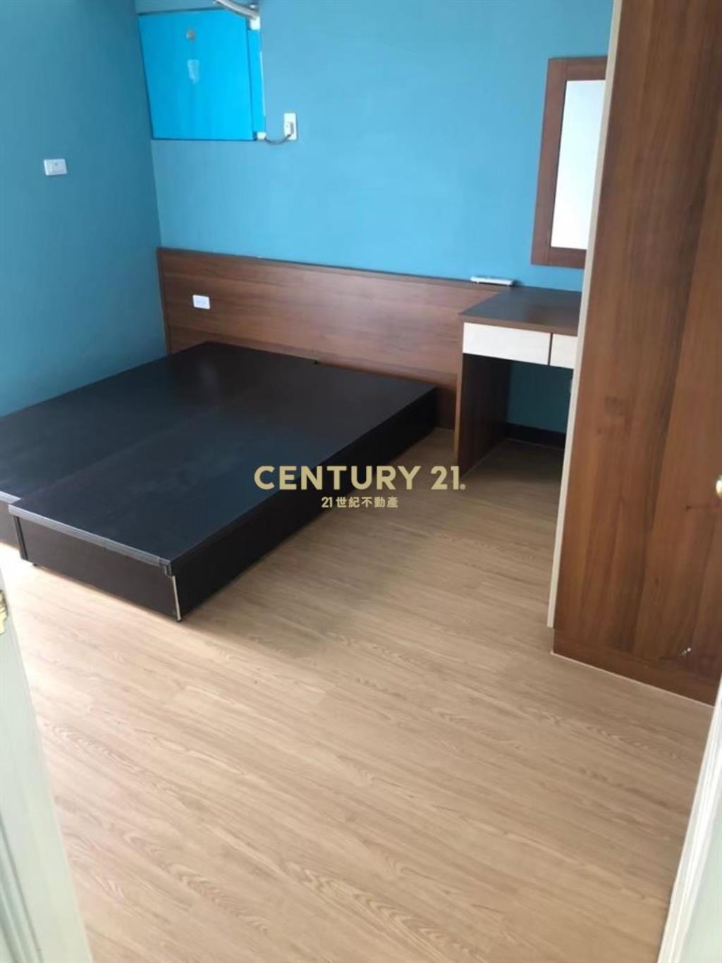 文心威秀@捷運@大三房+休旅車