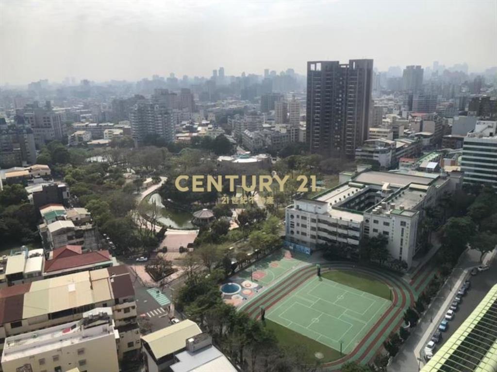 文心威秀@捷運@大三房+休旅車