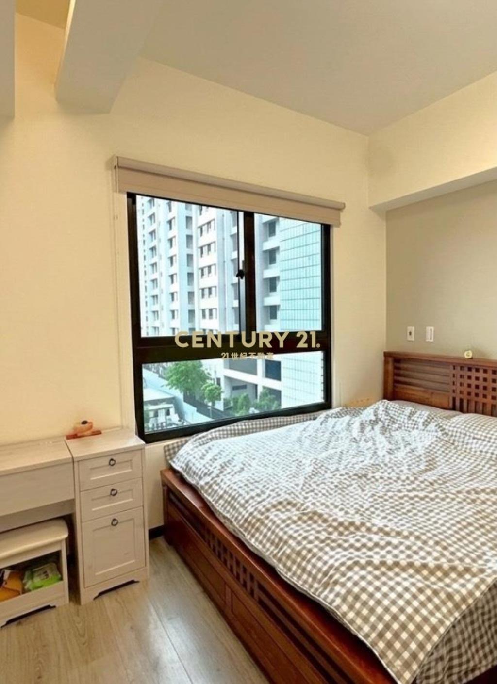 米蘭花園三房平車