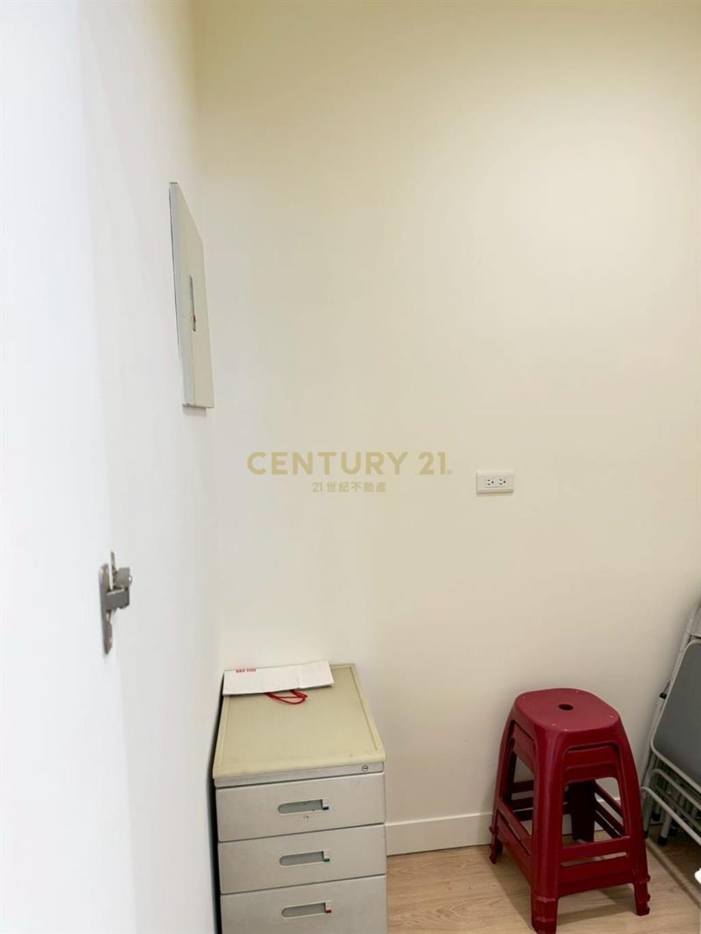 正河南路燙金店面