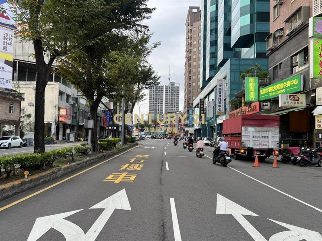 二中商圈低總價陽台小套房