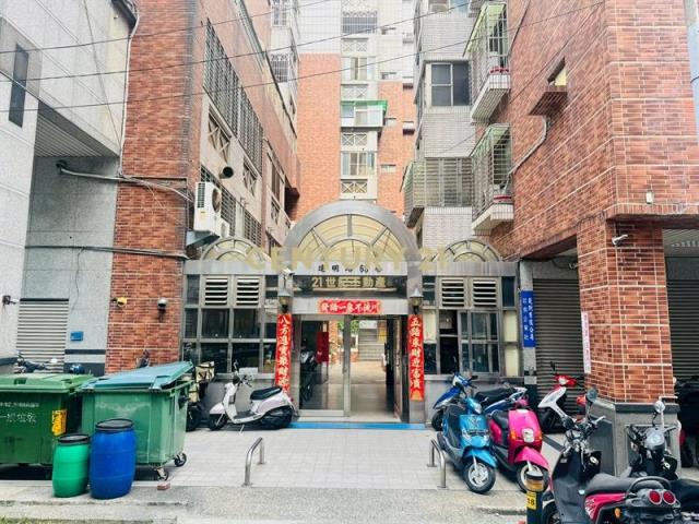 專任@大里中興商圈臨路黃金住店