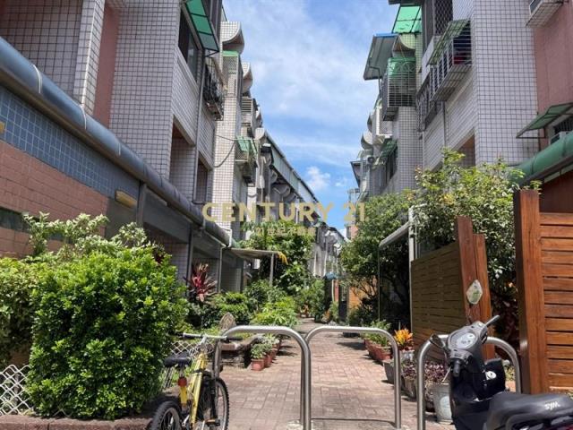 太平龍大地邊間花園別墅