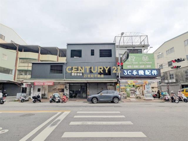 正東山路3店面+套房