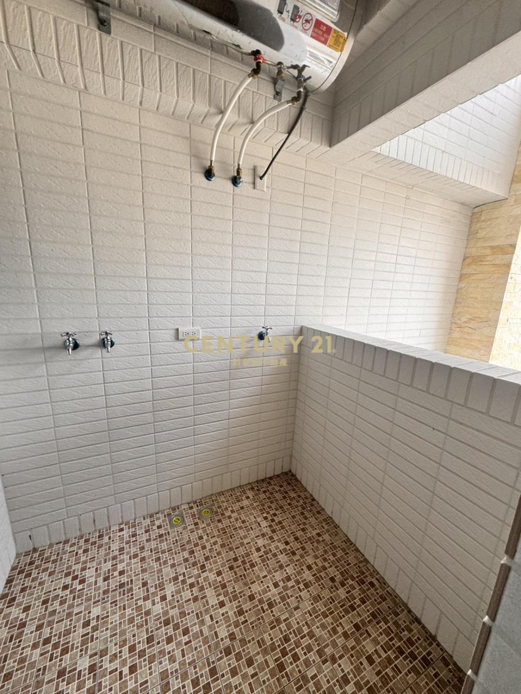 閱好書房兩房+車位