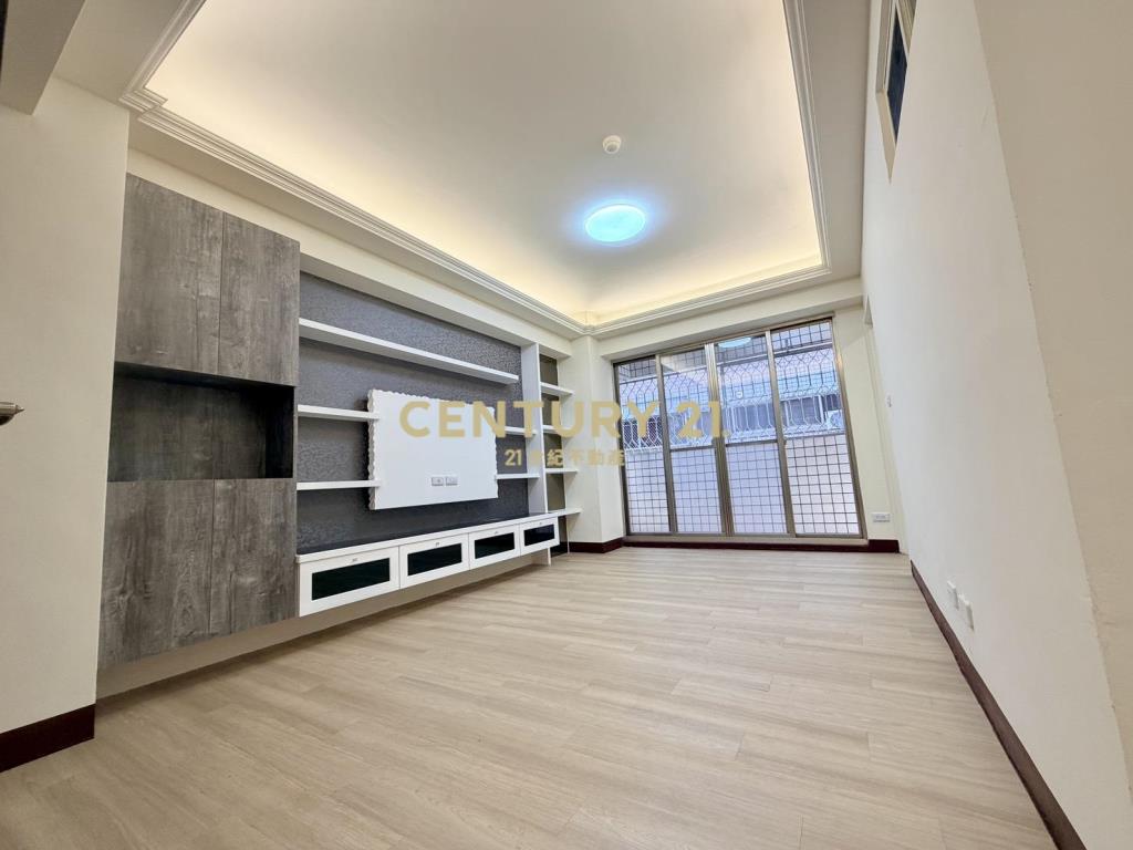 忠孝夜市低總價3房+車位