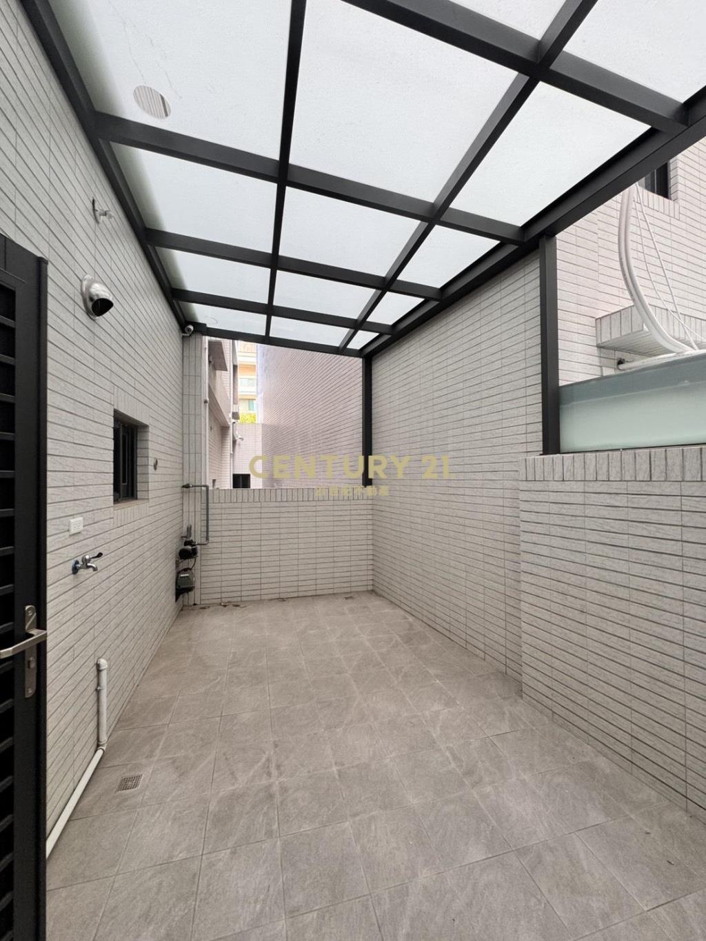 沙鹿正德路電梯別墅