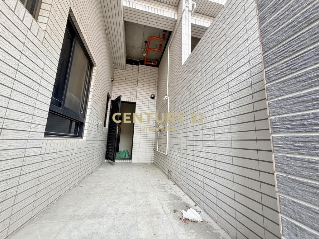 家樂福商圈大後院3房平車