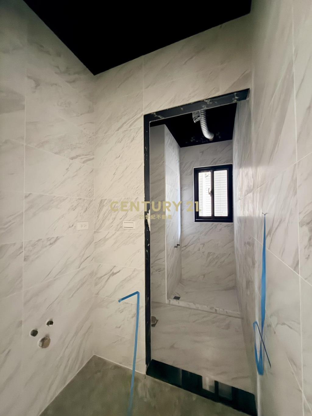 家樂福商圈大後院3房平車