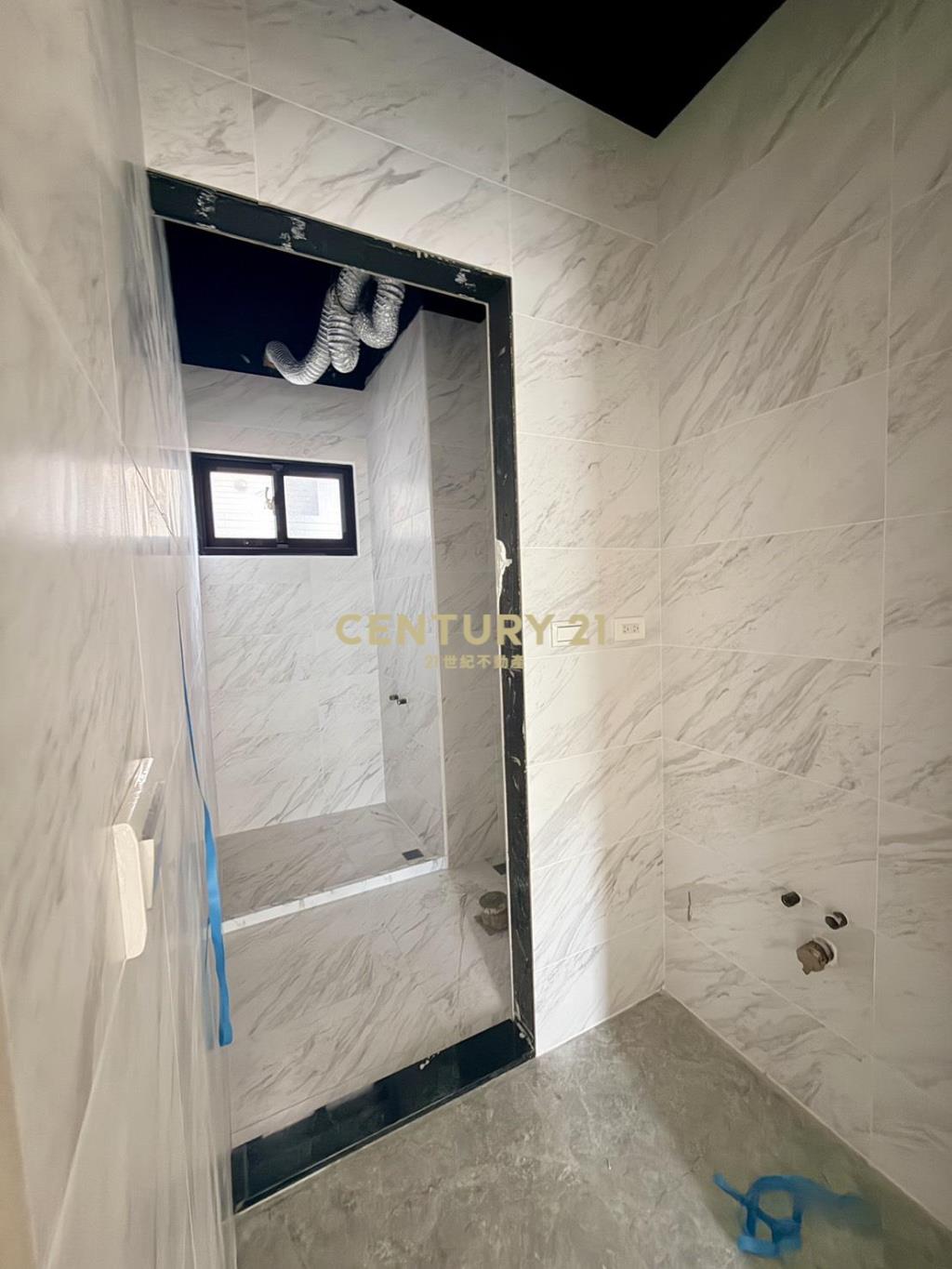 家樂福商圈大後院3房平車