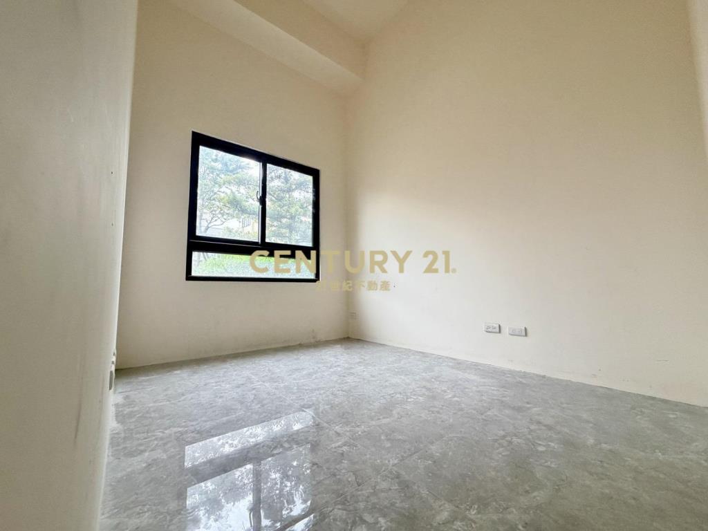 家樂福商圈大後院3房平車