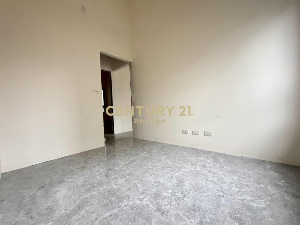 家樂福商圈大後院3房平車