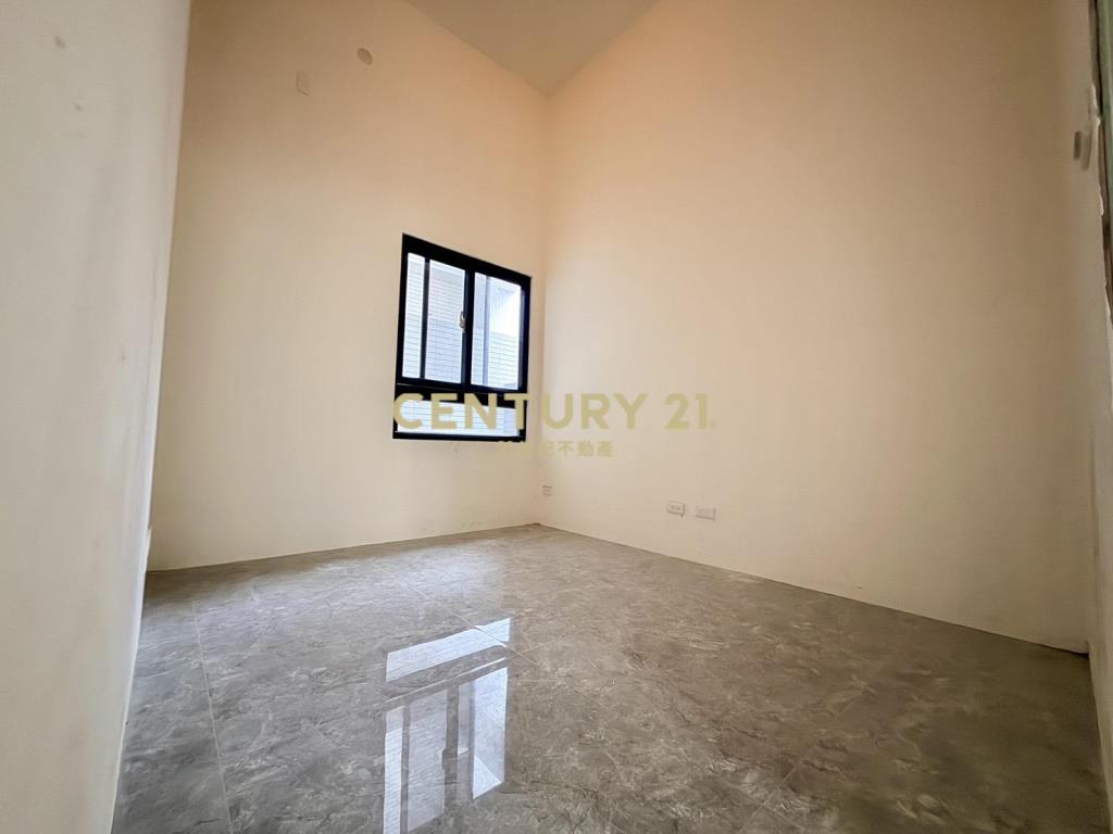 家樂福商圈大後院3房平車