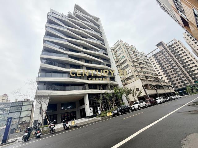 ONE PLUS 昇祐智慧商辦大樓高樓層