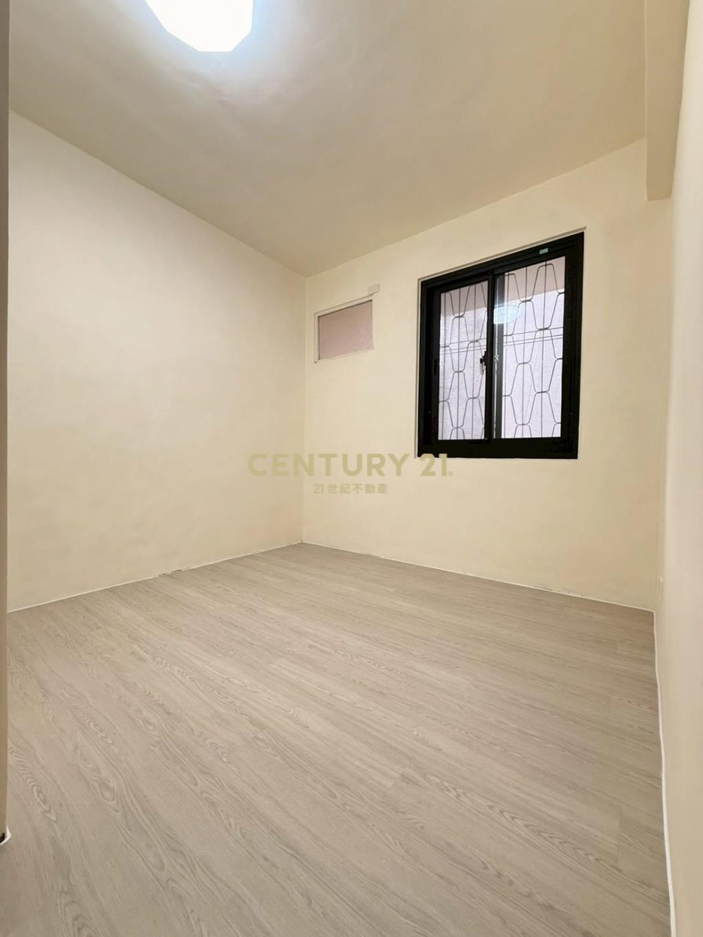 東峰公園雙陽台健身美寓