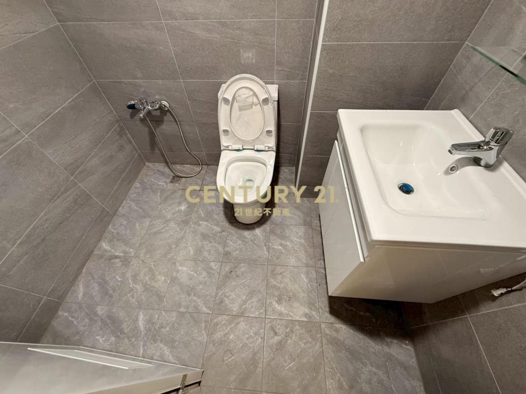 東峰公園雙陽台健身美寓