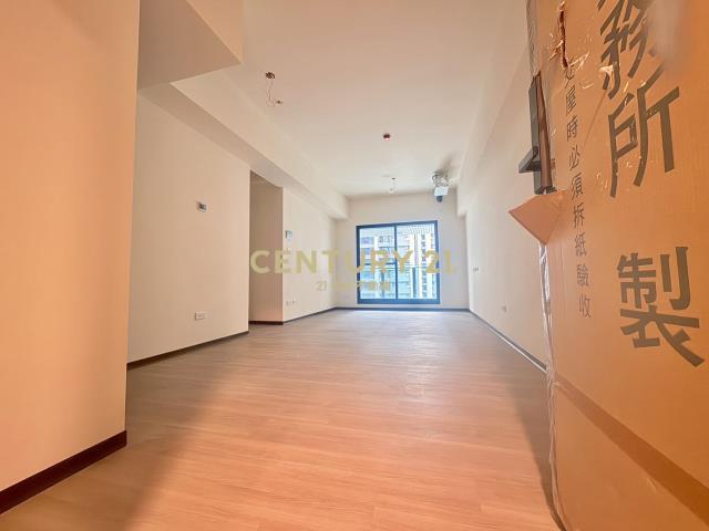 新光特區雙陽台3房平車