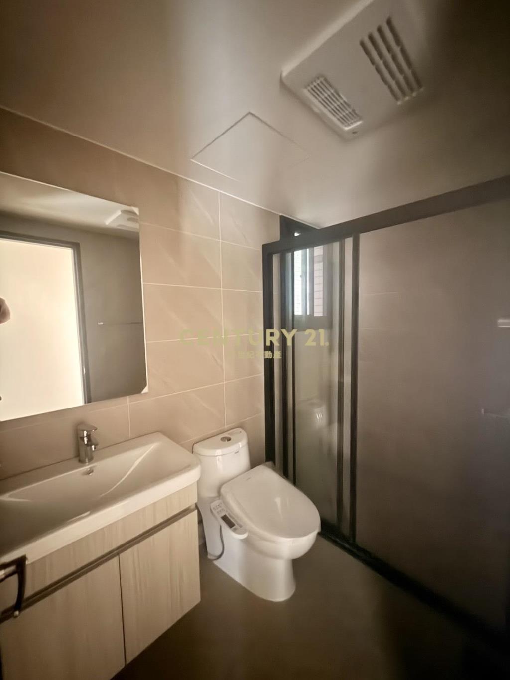 新光特區雙陽台3房平車