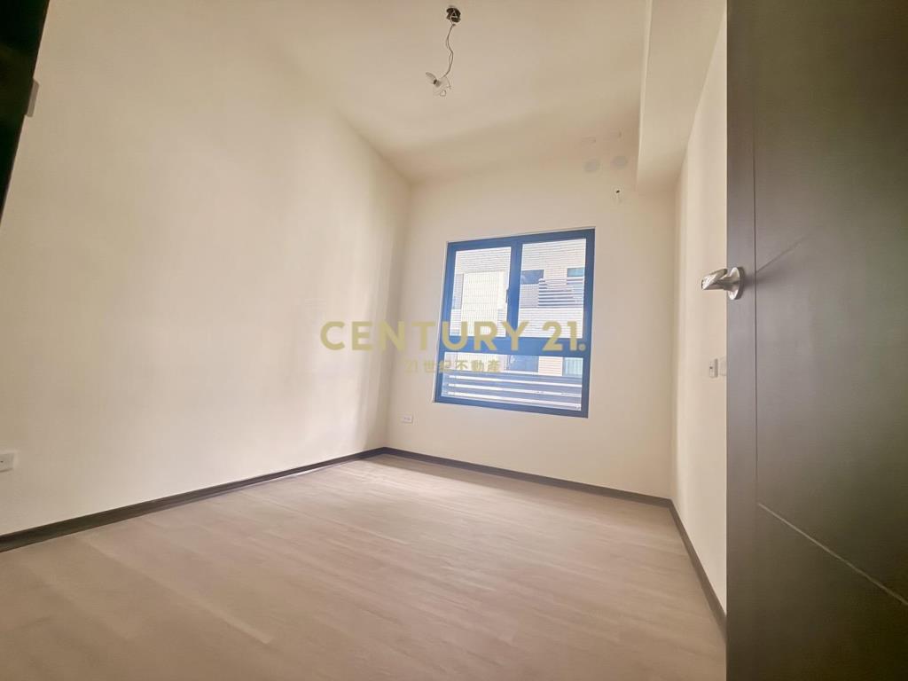 新光特區雙陽台3房平車