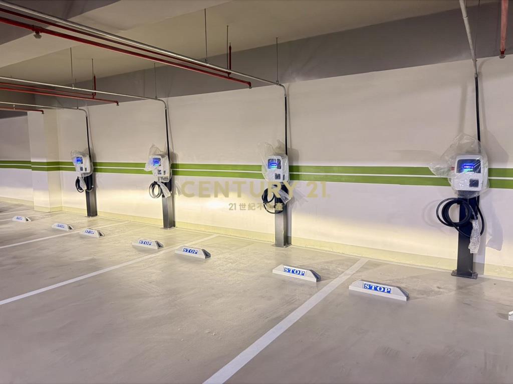 新光特區雙陽台3房平車