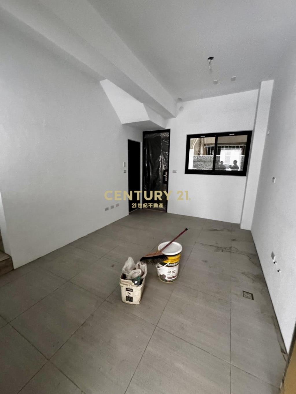 龍北路新加坡式別墅