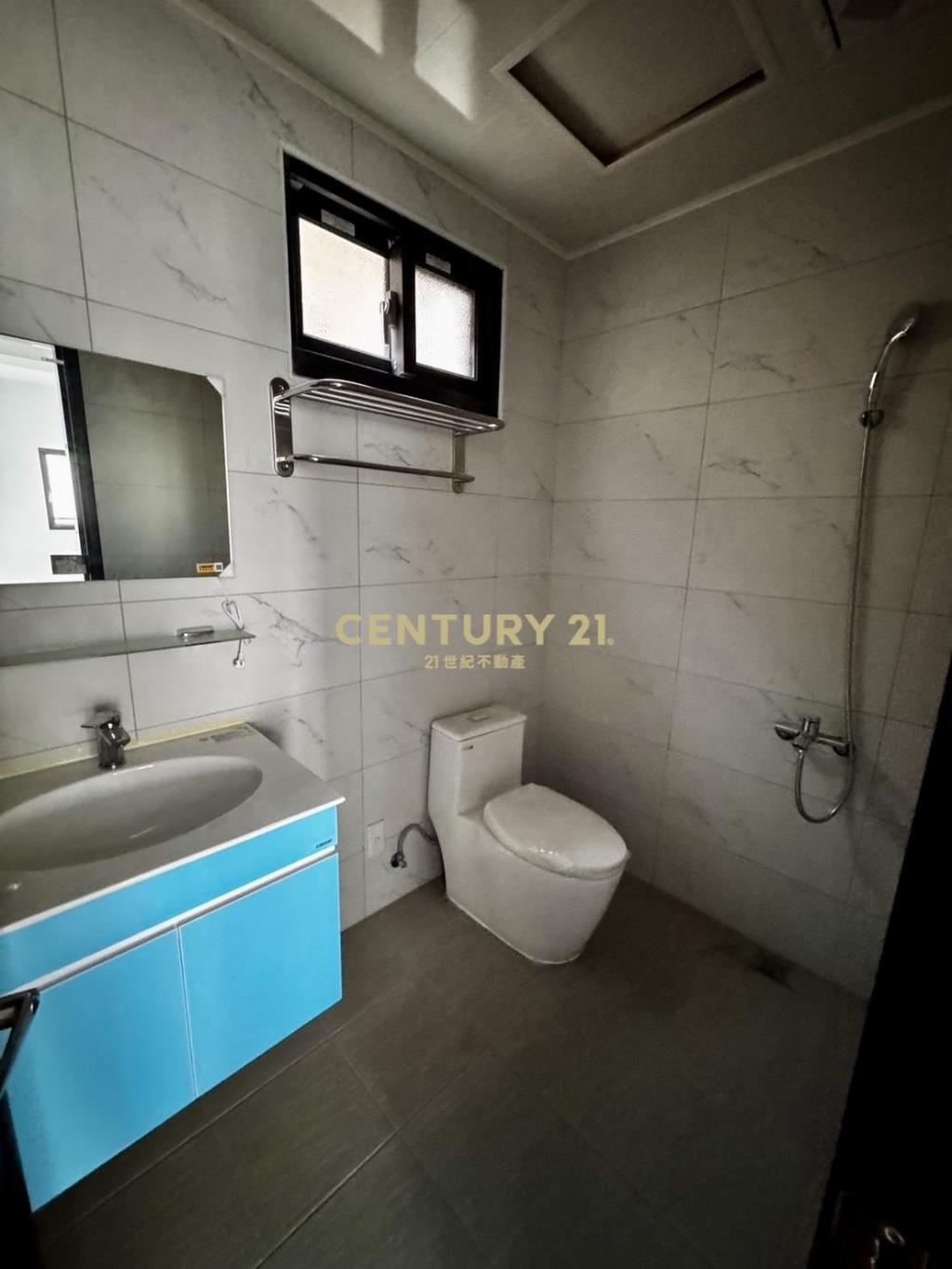 龍北路新加坡式別墅