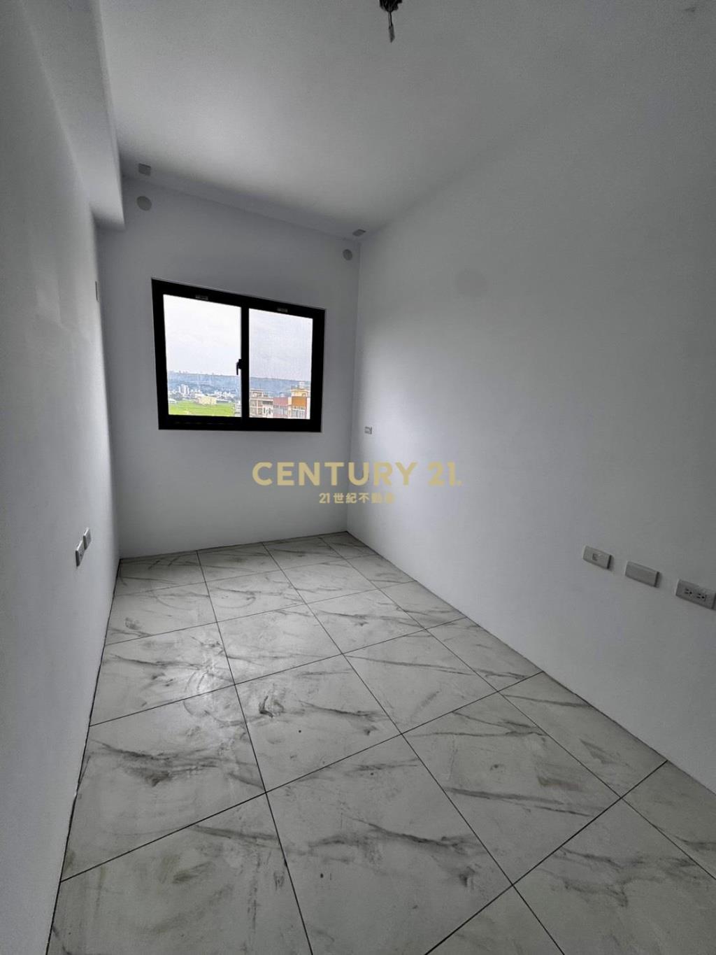 龍北路新加坡式別墅