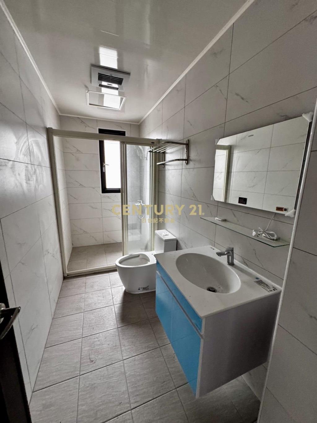 龍北路新加坡式別墅