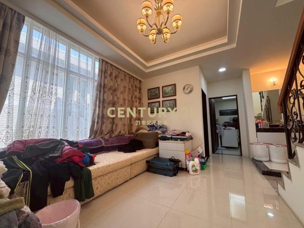 台中房屋-克林頓山莊超大地坪景觀別墅