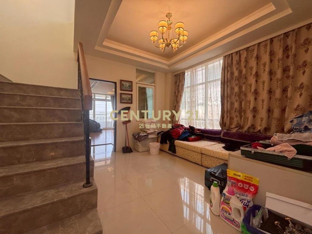 台中房屋-克林頓山莊超大地坪景觀別墅