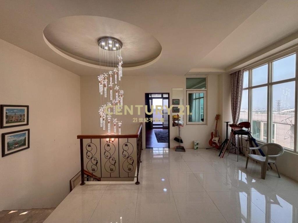 台中房屋-克林頓山莊超大地坪景觀別墅