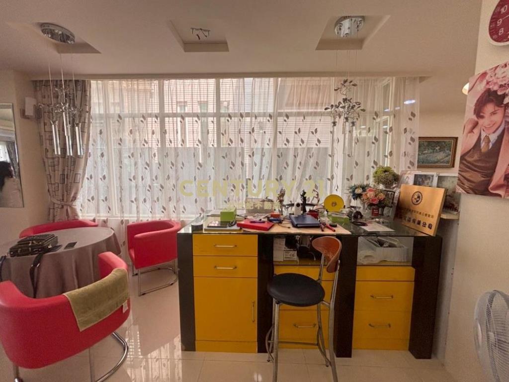 台中房屋-克林頓山莊超大地坪景觀別墅