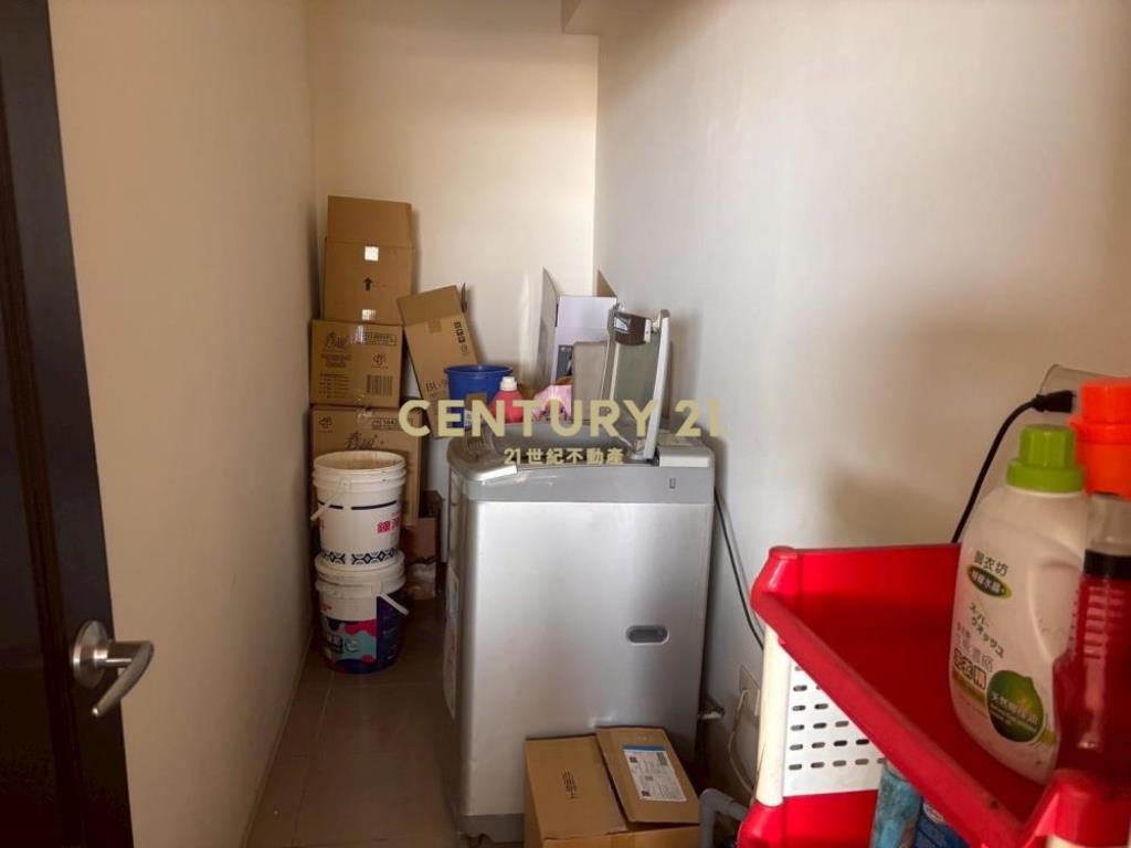 台中房屋-克林頓山莊超大地坪景觀別墅