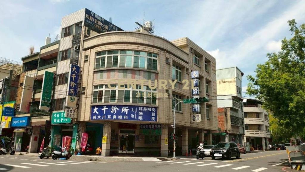 醫師即將退休台灣銀行旁角間店面(租)