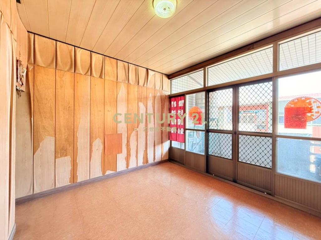 草屯房屋-草屯狀元城孝親車庫透天
