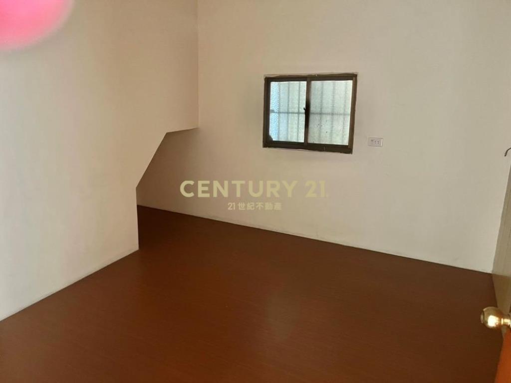 南投房屋-中興國中旁近交流道店面