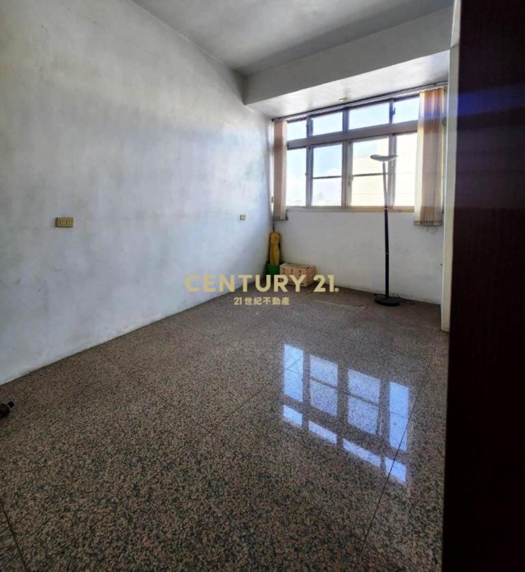 南投房屋-正虎山路角店面(租)